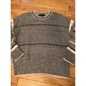 Forever 21, women's grey striped knit crew neck pullover sweater size medium